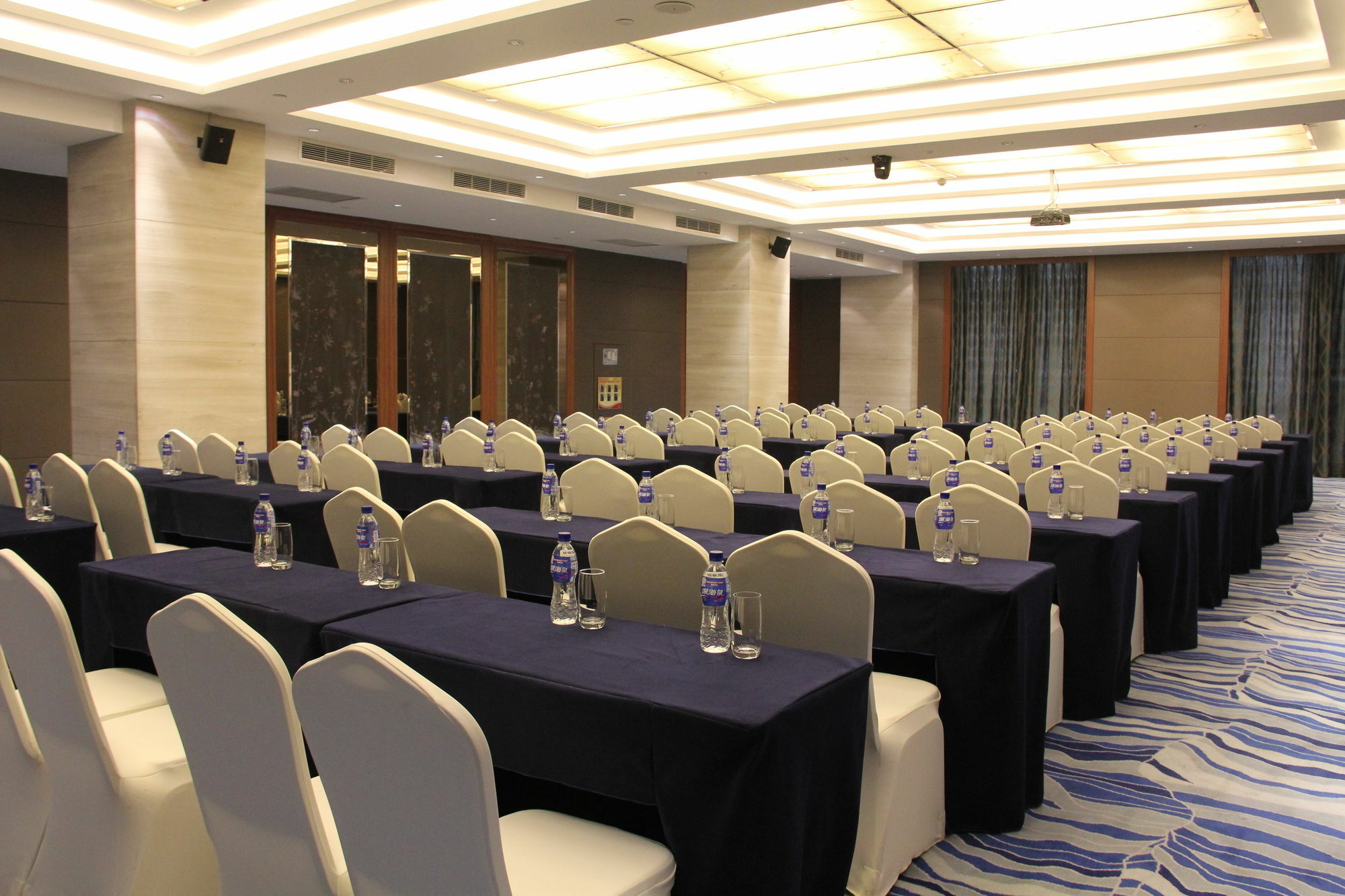 Brigh Radiance Hotel Yantai Buitenkant foto